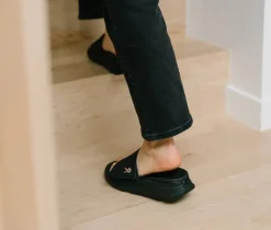 KURU Footwear MOMENT><noscript><img width=