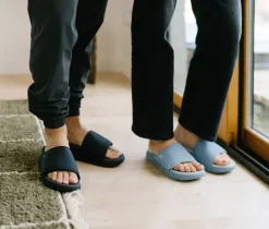 KURU Footwear MOMENT><noscript><img width=